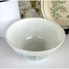 Load image into Gallery viewer, Vintage Pyrex Amish Butterprint 402 1.5 QT. White and Turquoise Cinderella Bowl, Pyrex Nesting Bowls, Small Pyrex Mixing Bowl, Batter Bowl