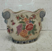 Load image into Gallery viewer, Magnani Pottery Vase with Crackle Finish