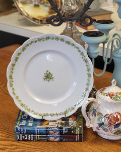 England W.H. Grindley Plate 10"