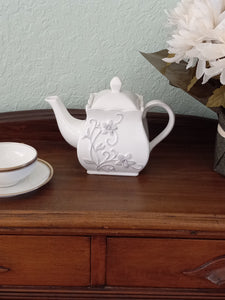 White Embossed Teapot with Rhinestones