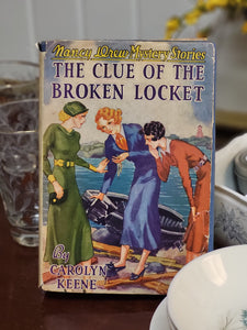 Nancy Drew - The Clue of The Broken Locket - #11 1934 with Dust Jacket