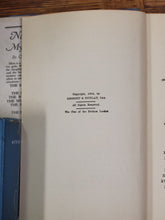 Load image into Gallery viewer, Nancy Drew - The Clue of The Broken Locket - #11 1934 with Dust Jacket