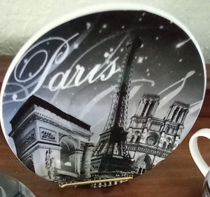 Set of 2 "OH LALA" Paris teacups and saucers