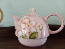 Load image into Gallery viewer, Vintage Apple Blossom Teapot