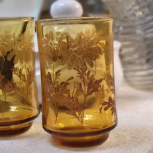 Load image into Gallery viewer, Vintage Libbey Floral Amber Juice Glasses Set of 2