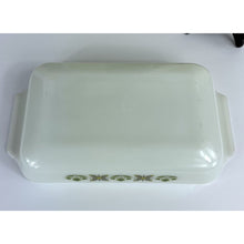 Load image into Gallery viewer, Anchor Hocking Fire King Meadow Green Pattern Casserole Dish #432, 1.5 Quart Vintage Bakeware, White Glass Baking Dish