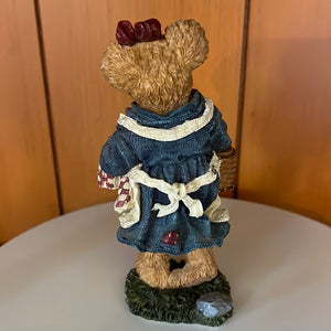 Boyds Bears Molly B Berriweather...Teddy Bedar's Picnic Collectible Figurine