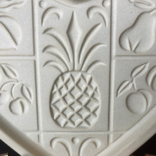 Load image into Gallery viewer, Pampered Chef Cookie Mold - Hospitality Heart, Family Heritage Stonware