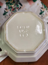 Load image into Gallery viewer, CA California Pottery USA - 6 cup Soup or Veggie Tureen