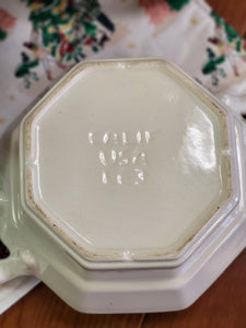 CA California Pottery USA - 6 cup Soup or Veggie Tureen